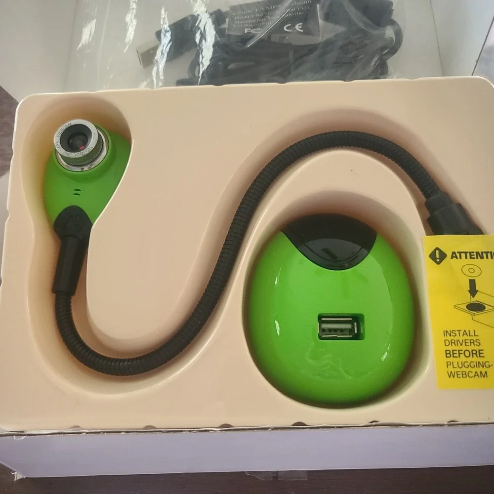 BRAND NEW HUE HD USB Video Camera Webcam w/ Built in Mic/Flexible Position Green
